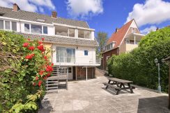 44 Hoek van 3 onder 1 kap met grote garage @Amstelveen-Bovenkerk Noorddammerlaan 69