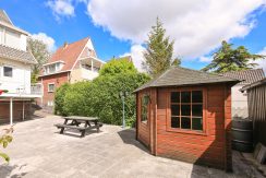 45 Hoek van 3 onder 1 kap met grote garage @Amstelveen-Bovenkerk Noorddammerlaan 69