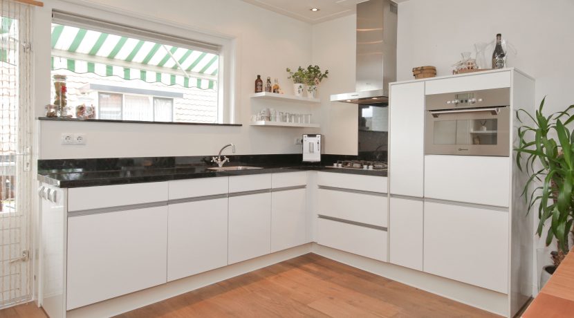 Tussenwoning aan de dijk Akerdijk 122 Foto 05