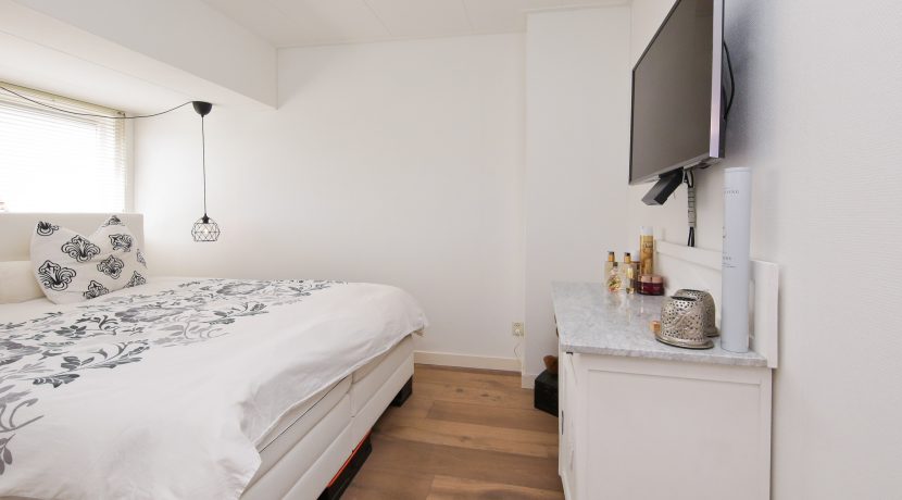 Tussenwoning aan de dijk Akerdijk 122 Foto 08