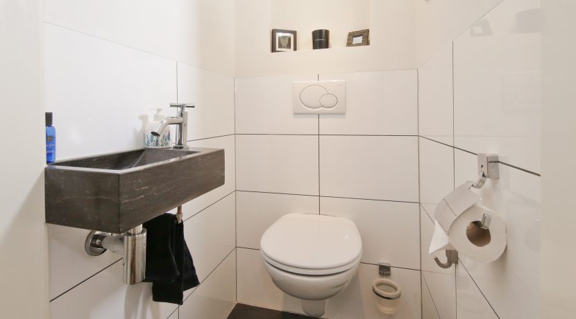 Tussenwoning aan de dijk Akerdijk 122 Foto 28