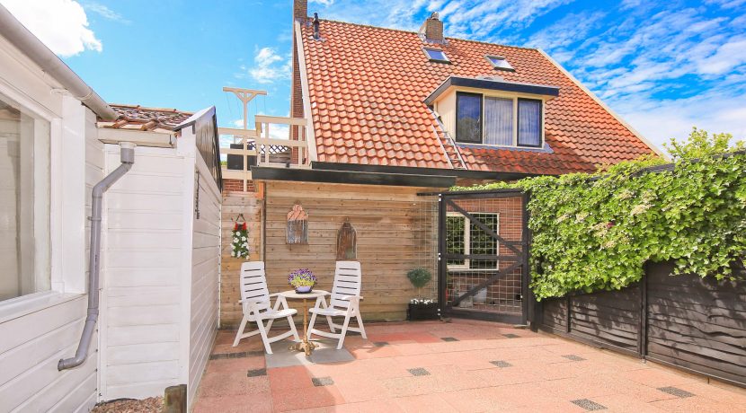 Tussenwoning aan de dijk Akerdijk 122 Foto 31
