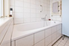 Tussenwoning aan de dijk Akerdijk 122 Foto 37