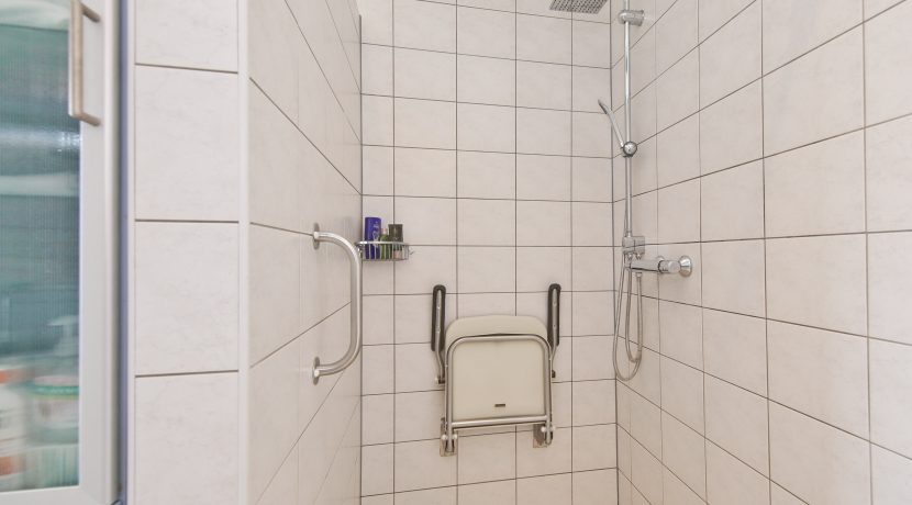 Tussenwoning aan de dijk Akerdijk 122 Foto 38