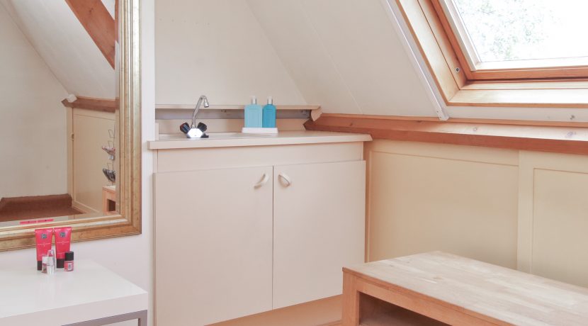 Tussenwoning aan de dijk Akerdijk 122 Foto 41