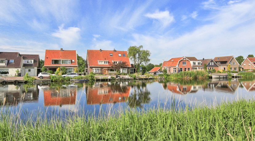Tussenwoning aan de dijk Akerdijk 122 Foto 47