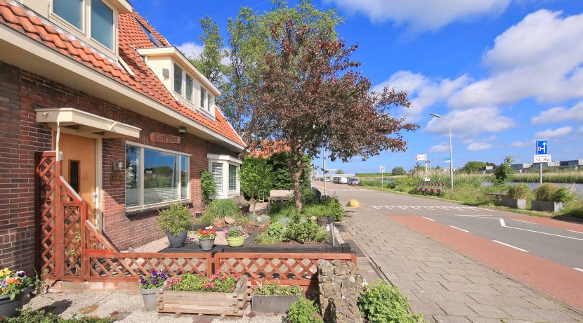 Tussenwoning aan de dijk Akerdijk 122 Foto 48