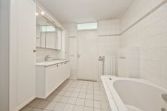 Bungalow met ZW tuin @Badhoevedorp Leibnizstraat 60 Foto 30 badkamer 01b