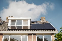 Stijlvol en hoogwaardig verbouwde 2onder1-kap @Badhoevedorp Ampèrestraat 46 Foto 19 achtergevel 01b