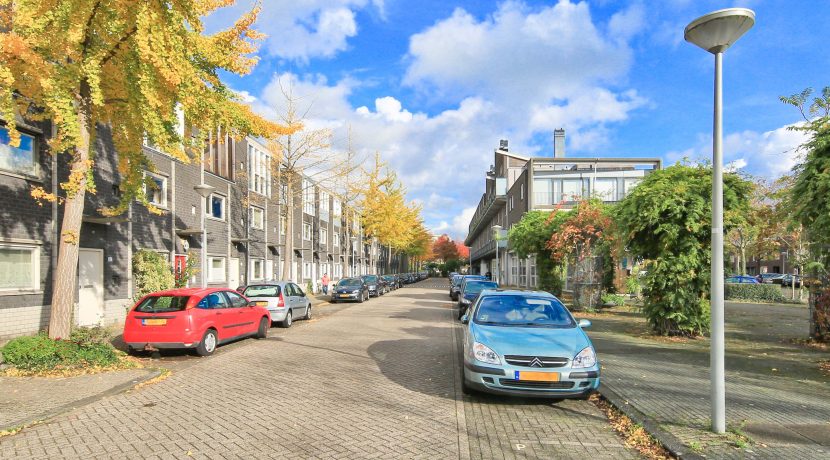 Licht familiehuis @Amsterdam Beverenstraat 18 foto 12 straatbeeld 01b