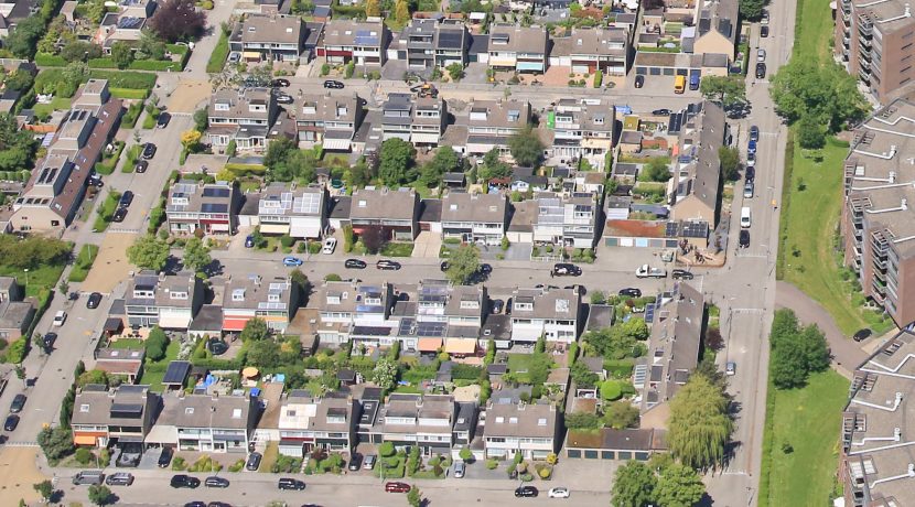 Lichte woning @Badhoevedorp Voltastraat 7 foto 58 luchtfoto 01b