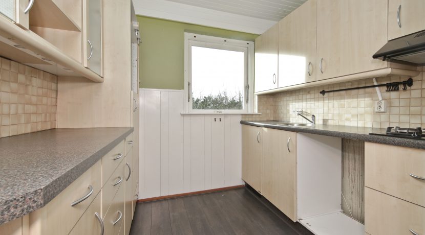 Wonen met eigen grond @Badhoevedorp Nieuwemeerdijk 245 foto 05 keuken 01a