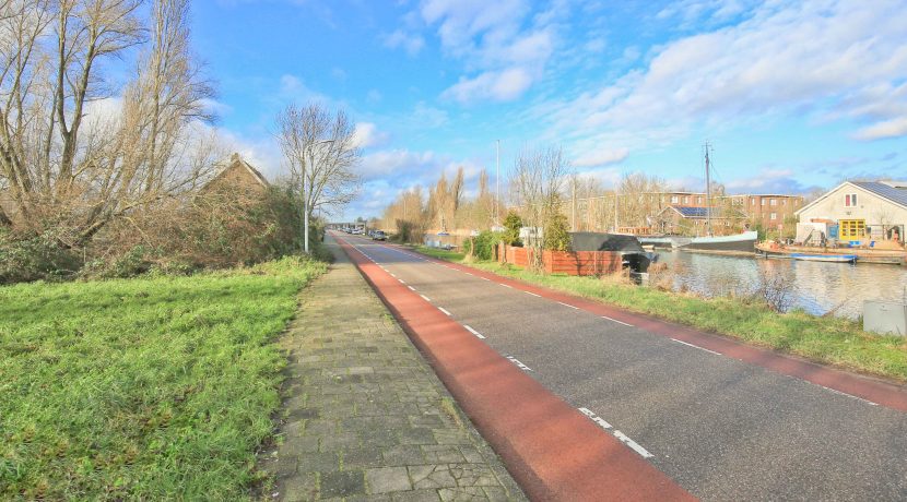 Wonen met eigen grond @Badhoevedorp Nieuwemeerdijk 245 foto 17 straatbeeld 01a