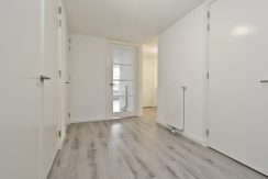 Huurappartement @Badhoevedorp Jan van Gentstraat 96 foto 11 hal 01a