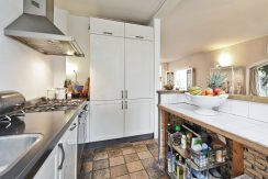 Stijlvolle villa met enorme tuin @Badhoevedorp Amersfoordtlaan 60 Foto 34 Keuken 01b