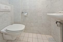 Adembenemend uitzicht aan de Vrijzicht 135 @Amsterdam Foto 14 Toilet 01a