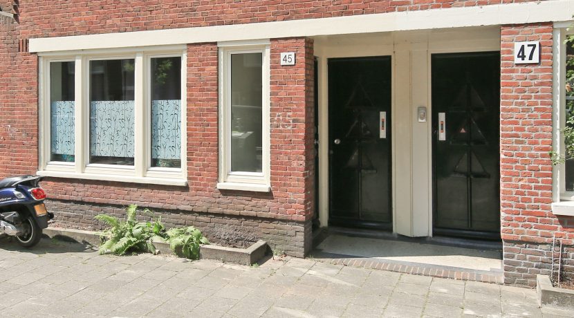 Benedenwoning met tuin @Amsterdam John Franklinstraat 45-hs Foto 02 Gevel 01a