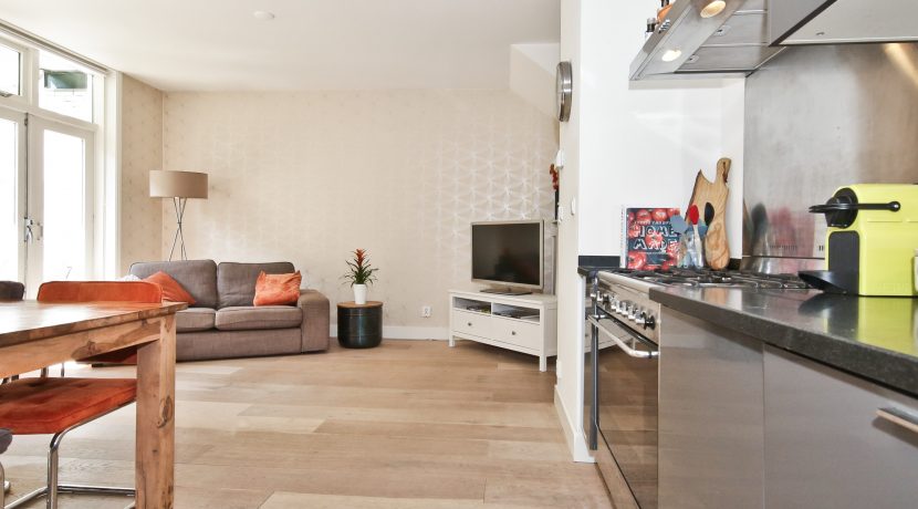 Benedenwoning met tuin @Amsterdam John Franklinstraat 45-hs Foto 17 Woonkamer 1d