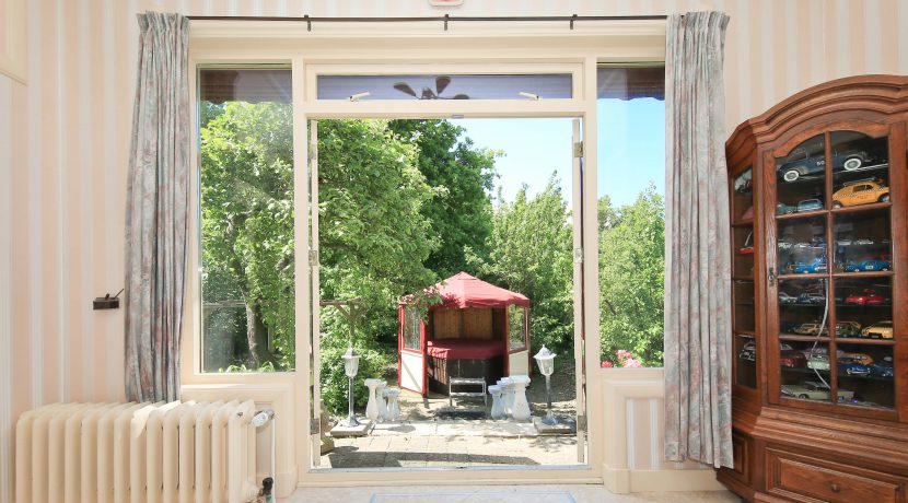 Landelijk en vrijstaand wonen @Lijnden Hoofdweg 149 Foto 30 Woonkamer 01d