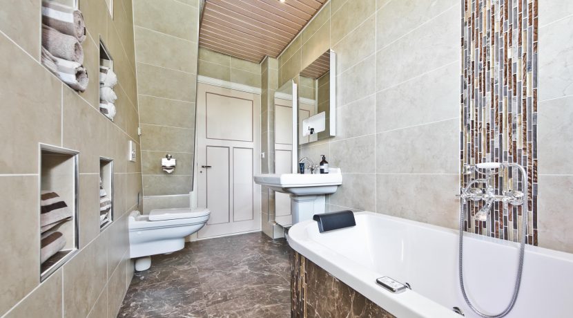 Landelijk en vrijstaand wonen @Lijnden Hoofdweg 149 Foto 55 Badkamer 01c