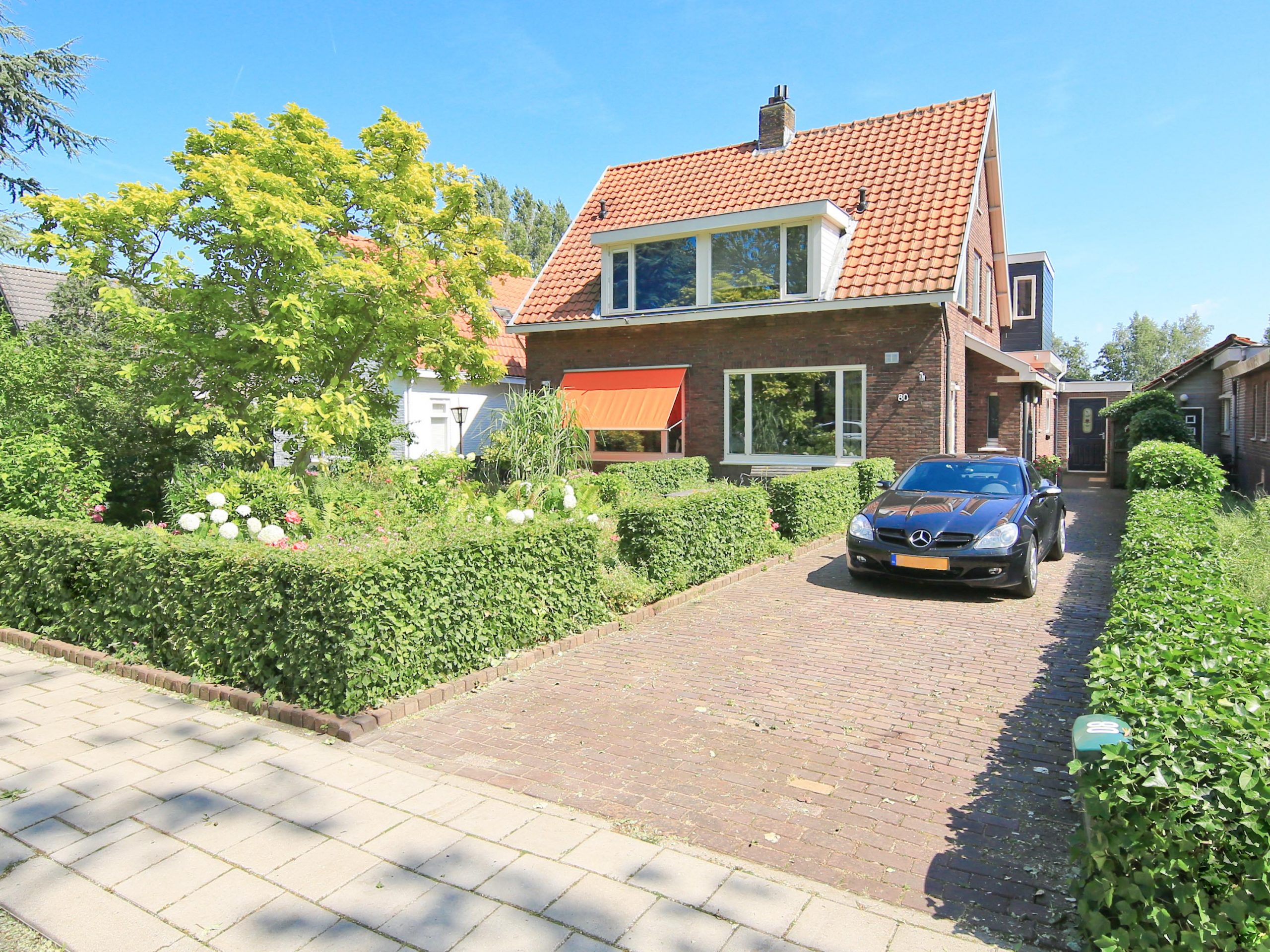 Landelijk wonen dichtbij @Amsterdam @Lijnden Hoofdweg 80 in deze goed verbouwde karakteristieke 2/1 kap met megatuin