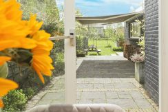 Goed verbouwde karakteristieke 2 o 1 kap in landelijk Lijnden Foto 30 Tuin 01b