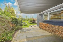 Goed verbouwde karakteristieke 2 o 1 kap in landelijk Lijnden Foto 37 Terras Slaapkamer 01a