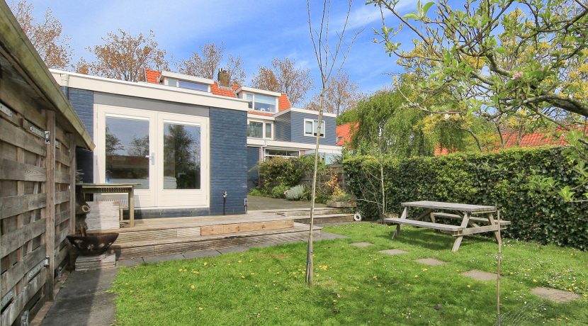 Goed verbouwde karakteristieke 2 o 1 kap in landelijk Lijnden Foto 41 Tuin 01f