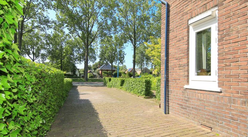 Goed verbouwde karakteristieke 2 o 1 kap in landelijk Lijnden Foto 58 Oprit 01aX