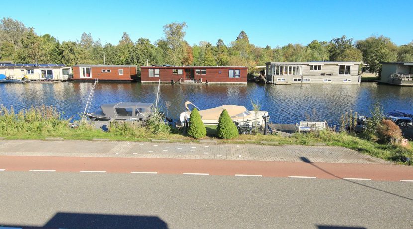 Rustig gelegen woning @Badhoevedorp Nieuwemeerdijk 115 foto 11 uitzicht 01a