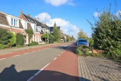 Rustig gelegen woning @Badhoevedorp Nieuwemeerdijk 115 foto 37 straatbeeld 01a
