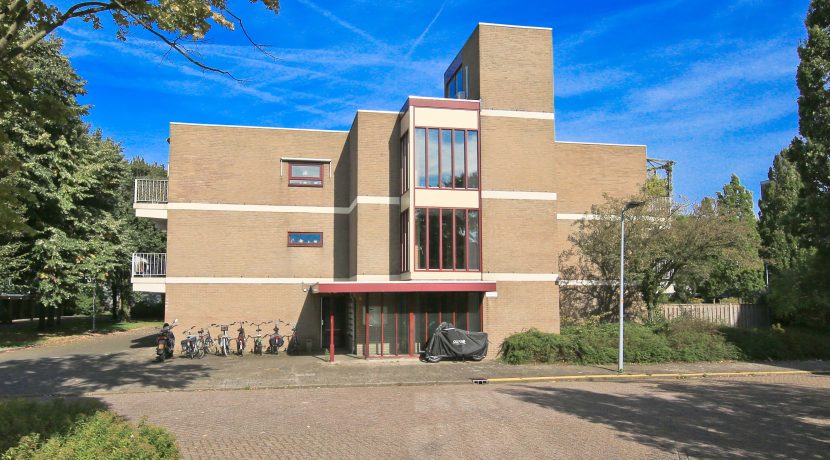 Top appartement @Badhoevedorp Meidoornweg 148 foto 09 gevel 01d