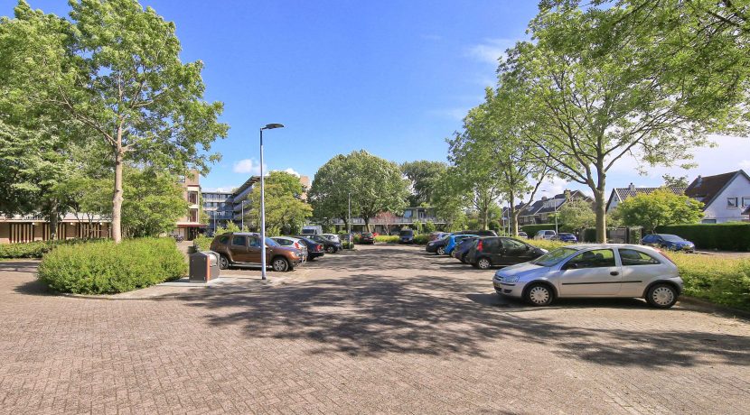 Top appartement @Badhoevedorp Meidoornweg 148 foto 30 parkeerplaats