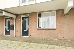 Begane grond appartement met tuin op het zuiden @Badhoevedorp Thomsonstraat 190 foto 01 gevel 01a