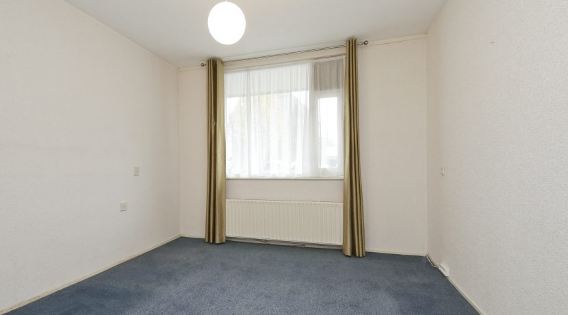 Begane grond appartement met tuin op het zuiden @Badhoevedorp Thomsonstraat 190 foto 07 slaapkamer 01a