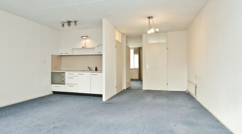 Begane grond appartement met tuin op het zuiden @Badhoevedorp Thomsonstraat 190 foto 12 woonkamer 01b