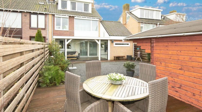 Goed verbouwde 21 kap @Badhoevedorp Zeemanlaan 37 foto 31 tuin 01b