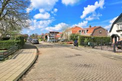 13 Badhoevelaan 25 straatbeeld 01a