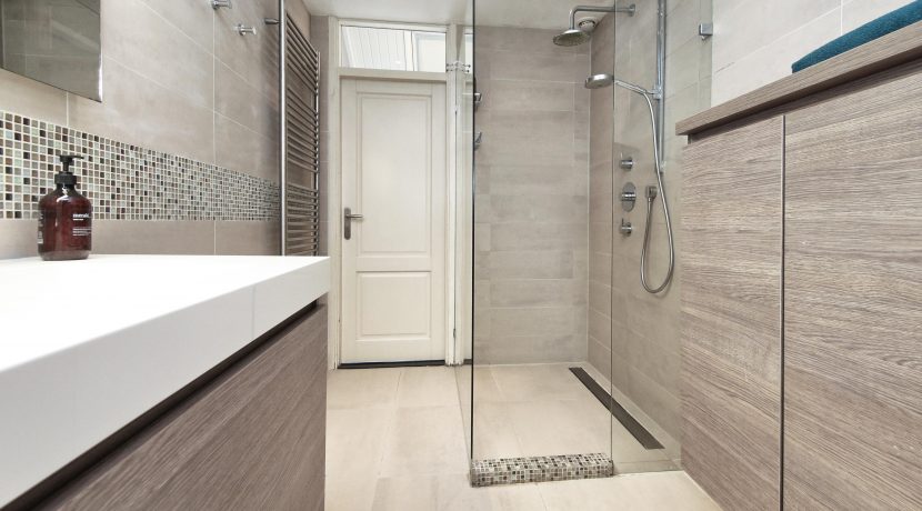 25 Sloterweg 205 badkamer 01b