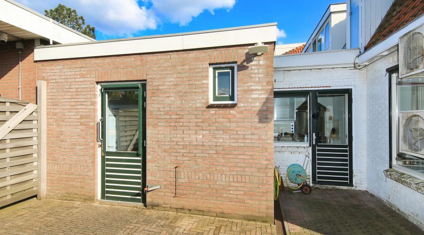 40 Badhoevelaan 25 achtertuin 01d