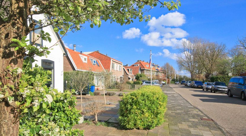 45 Badhoevelaan 25 straatbeeld 01b