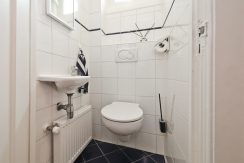 Vrijstaand huis @Badhoevedorp HM Dijklaan 9 foto 24 toilet 01a