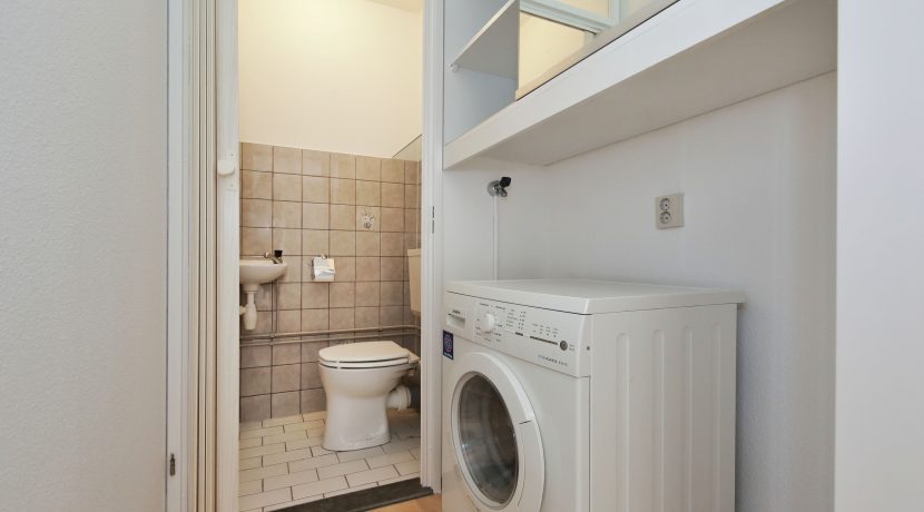 08 Thomsonstraat 194 wasruimte en toilet 01a