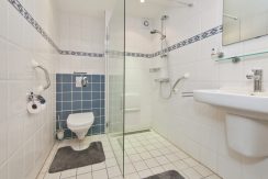 10 Generaal Snijdersplantsoen 27 badkamer 01a