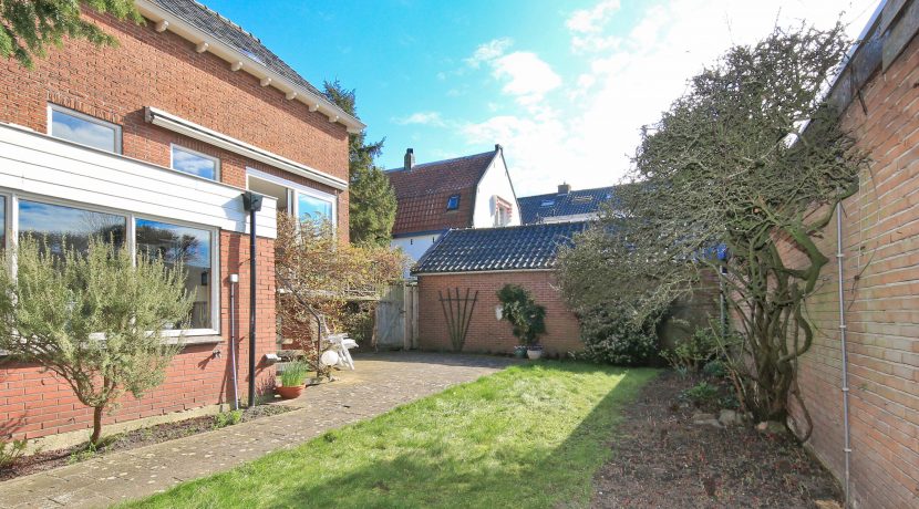 09 Nieuwemeerdijk 90 Foto tuin 01b
