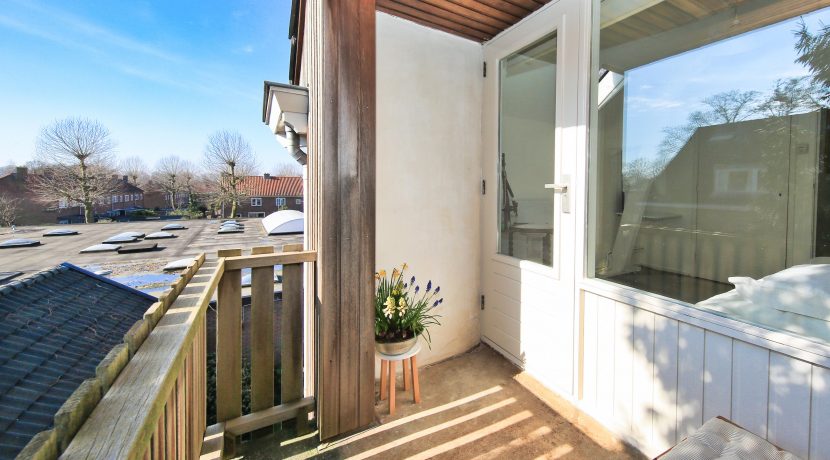 11 Nieuwemeerdijk 90 Foto balkon 01a