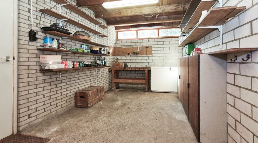 17 Nieuwemeerdijk 90 Foto garage 01b