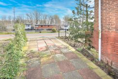21 Nieuwemeerdijk 90 Foto voortuin 01c