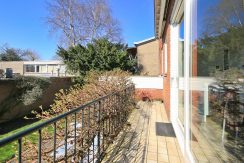 37 Nieuwemeerdijk 90 Foto terras 01a