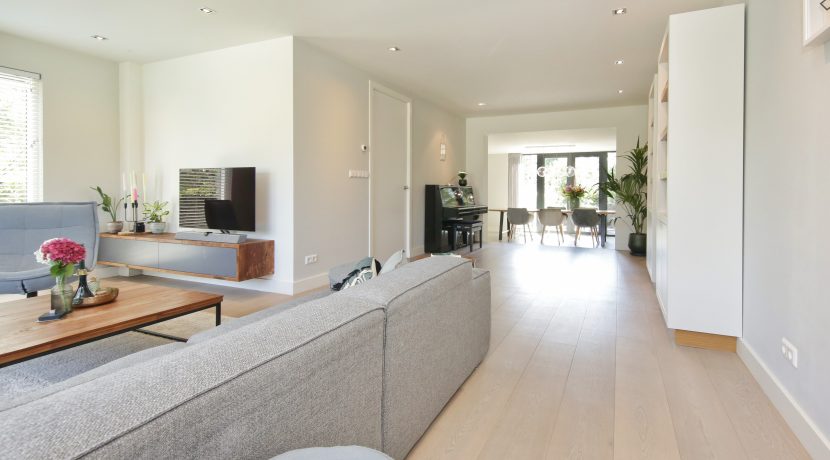 27 Hoofdweg 24 woonkamer 01e
